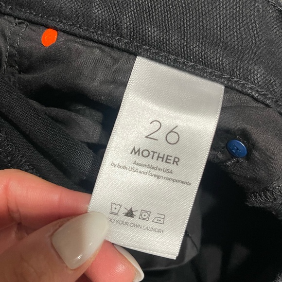 MOTHER DENIM SNACKS | NWT! The Funnel Heel Cuff Jeans Sz: 26 Smacking Good Black - Picture 7 of 8